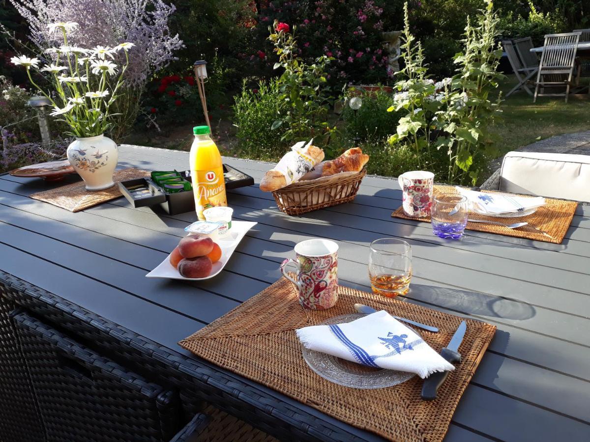 Le Champ Du Petit Bois Bed & Breakfast Surfonds Exterior photo